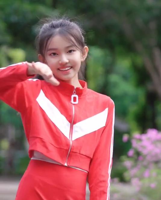 宋小睿为什么会被那么多人黑（疑似纵容粉丝诋毁TNT）