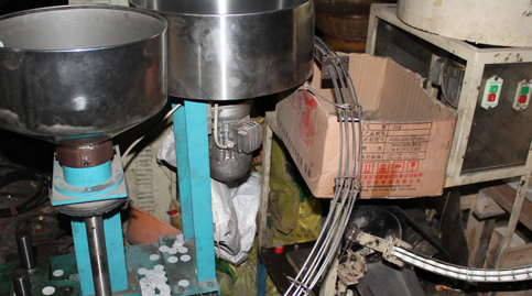 烟台破获伪造二锅头商标案 家族式制假涉案千万