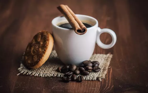 与星巴克抢食的Cama咖啡