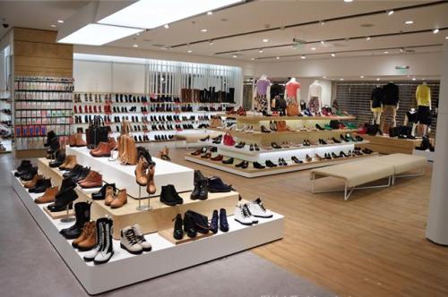 零度、hotwind等标称商标休闲鞋商品上不合格名单